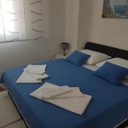 Penthouse Znjan Apartment